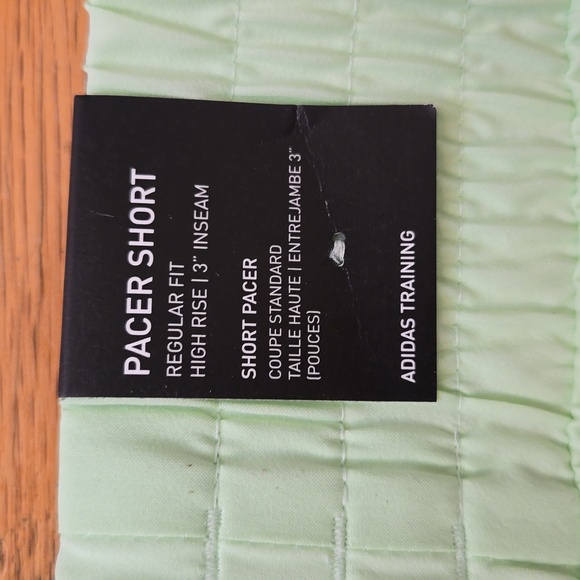 NWT Women's Adidas PACER Running 3" Shorts Size Medium - Picture 5 of 7